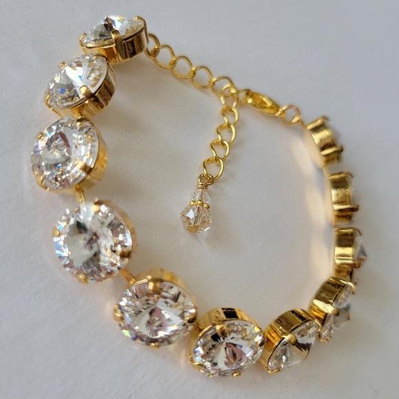 Austrian Crystal Tennis Bracelet in Gold - Picture 4 of 10